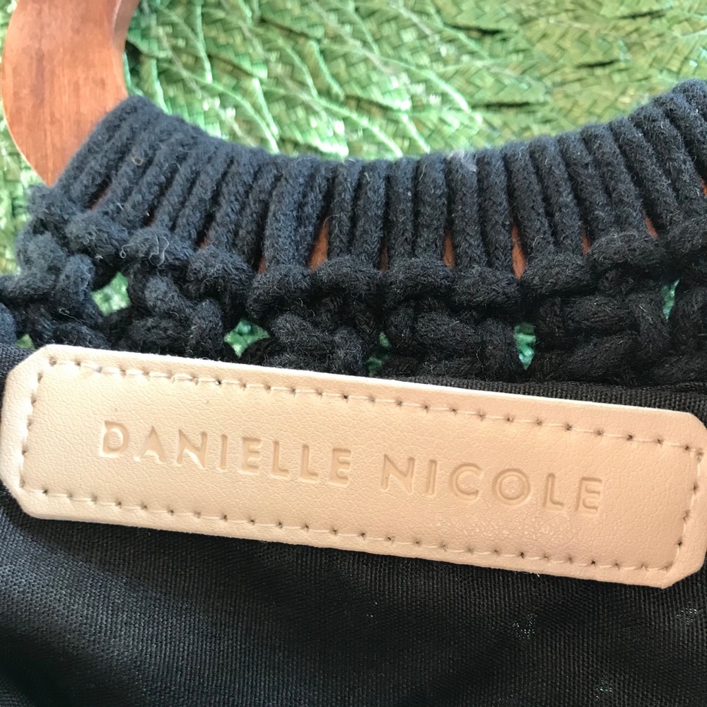 Danielle Nicole Black Macrame Crochet Handbag - image 4